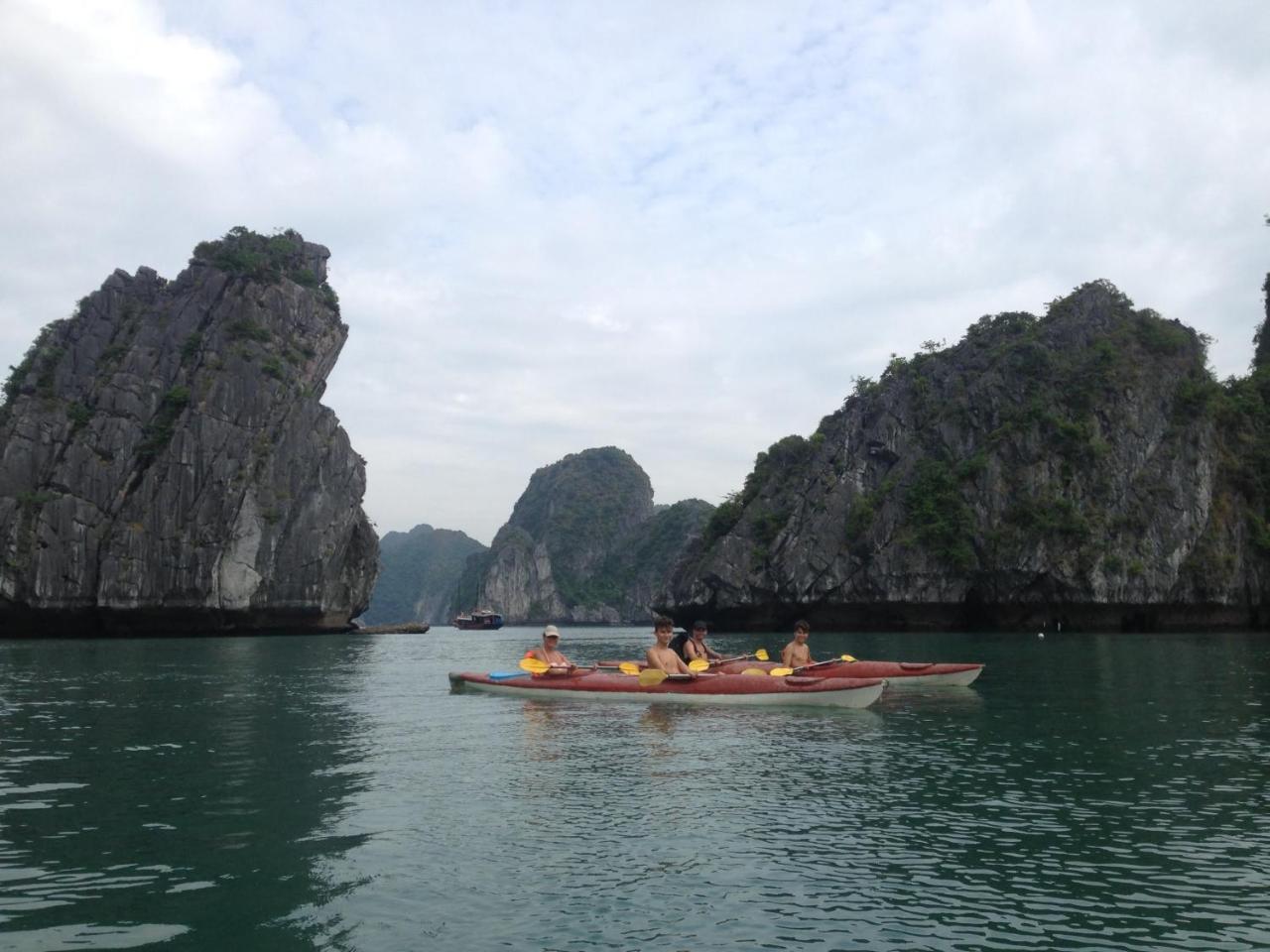 Alibaba'S Hotel Cat Ba Island Exterior photo